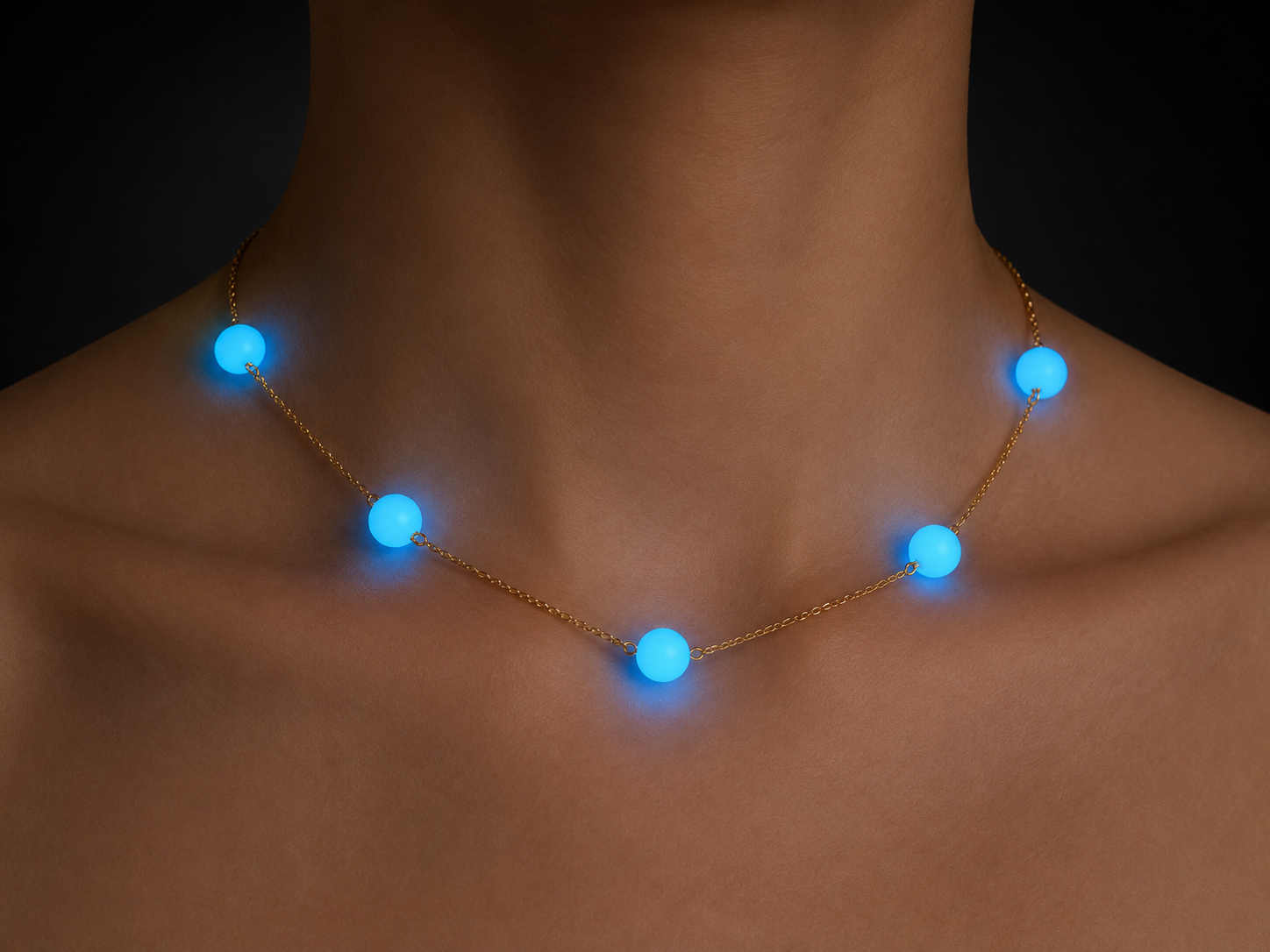 Luminous stone necklace - On Sale